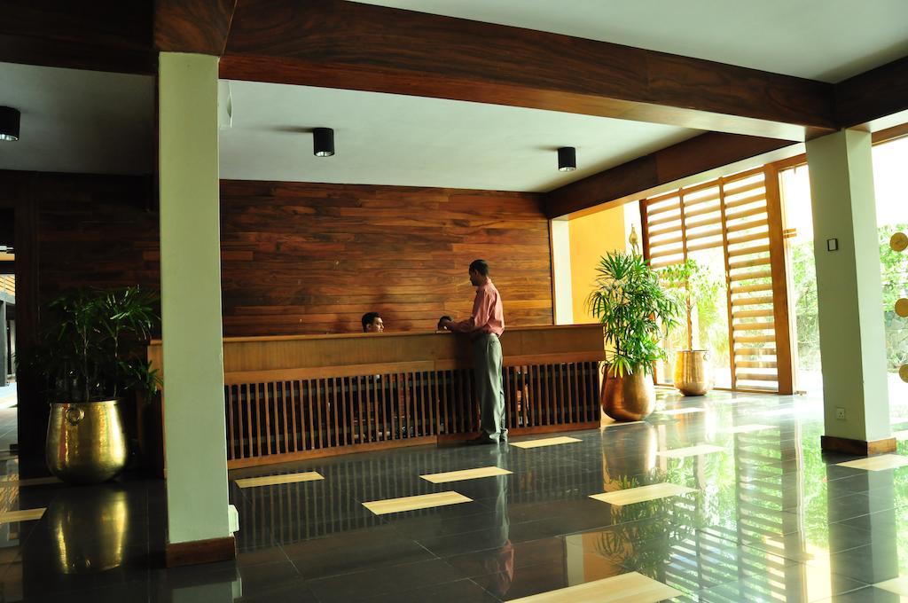 Hotel The Sovereign Colombo Exterior foto